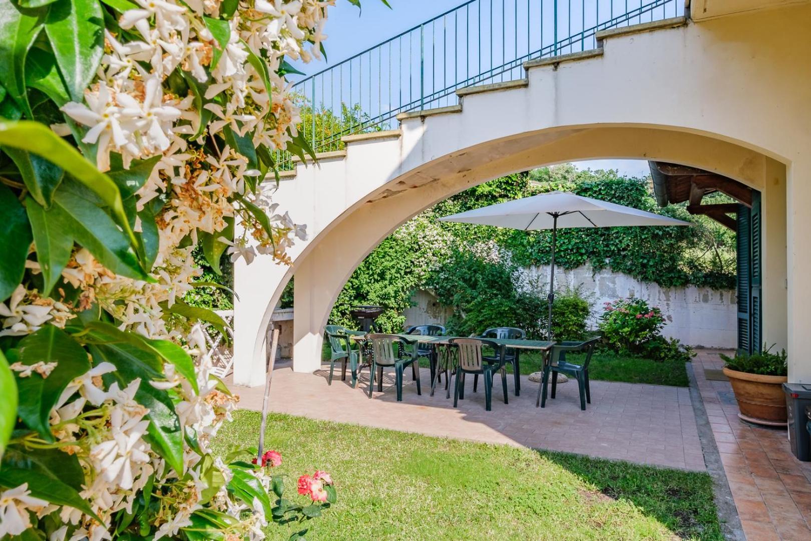 Villa Di Campagna 10 Posti Con Piscina Privata Castellina Marittima Buitenkant foto